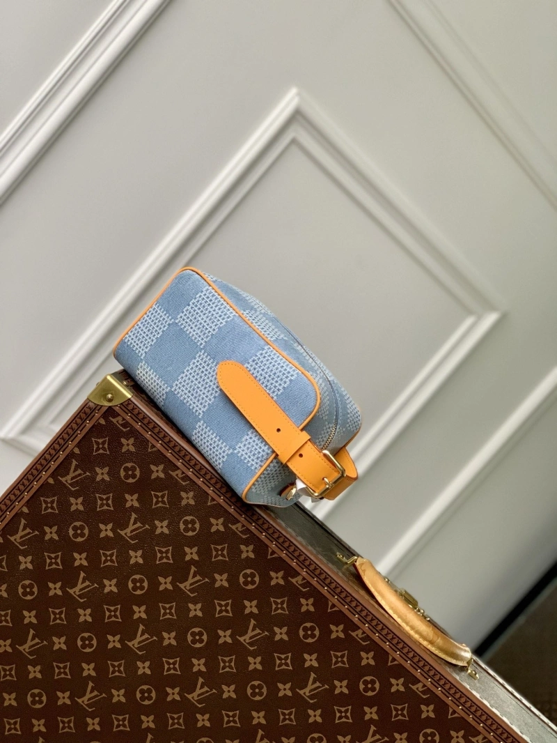 LX Cosmetic Bags GoAnywhere 4543