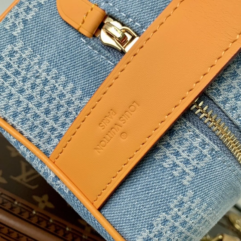 LX Cosmetic Bags GoAnywhere 4543