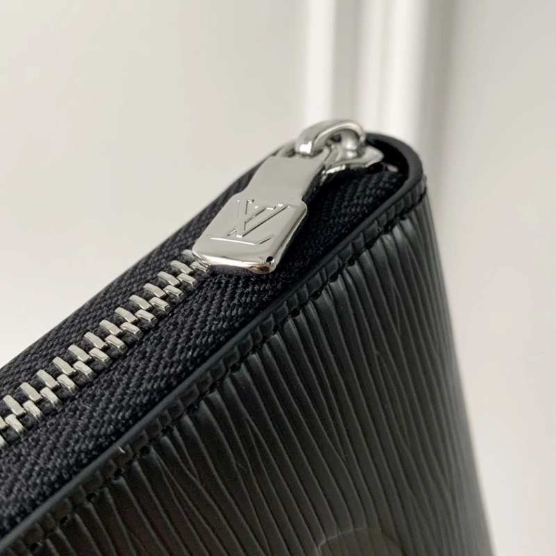 LX Wallets SportInspired 4330