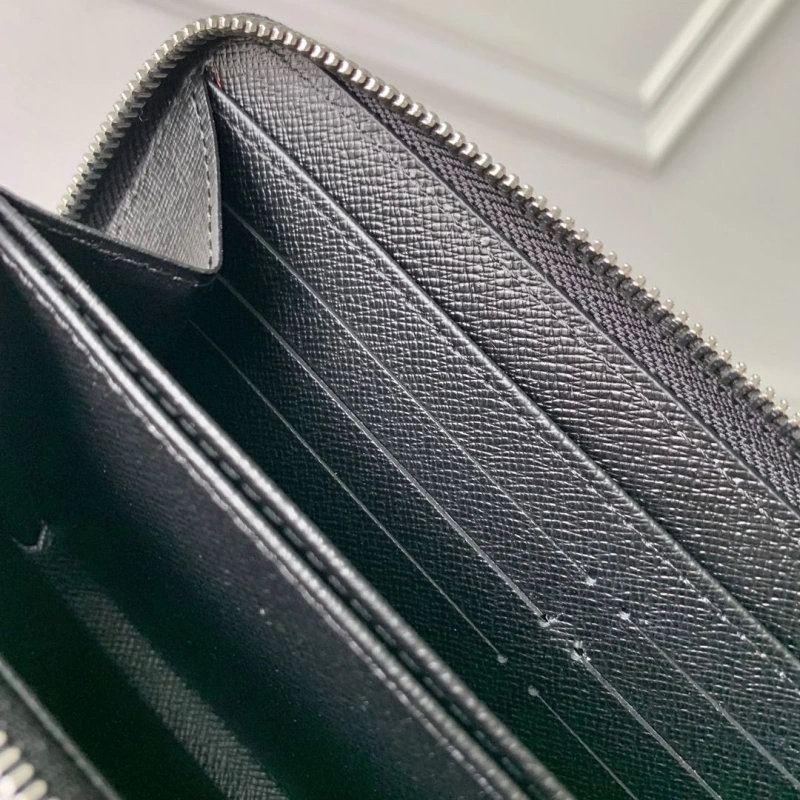 LX Wallets SportInspired 4330