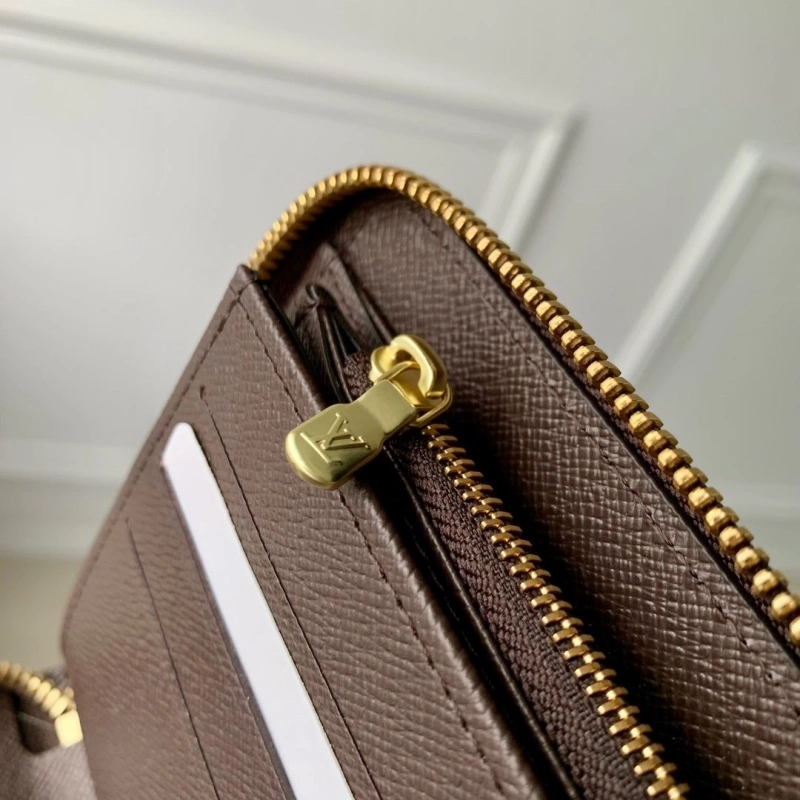Comfortable LX Wallets 4272