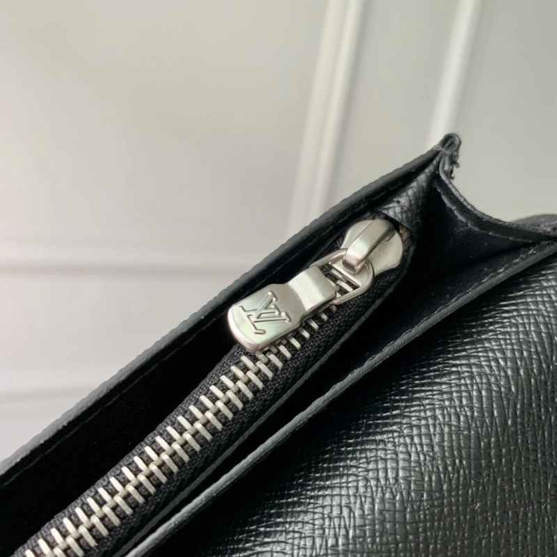 NewStyle LX Wallets 4251