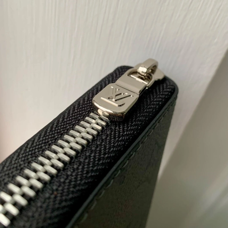 Versatile LX Wallets 4260
