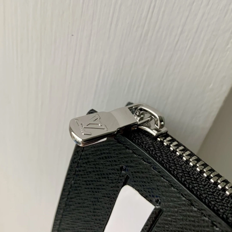 LX Wallets Functional 4237