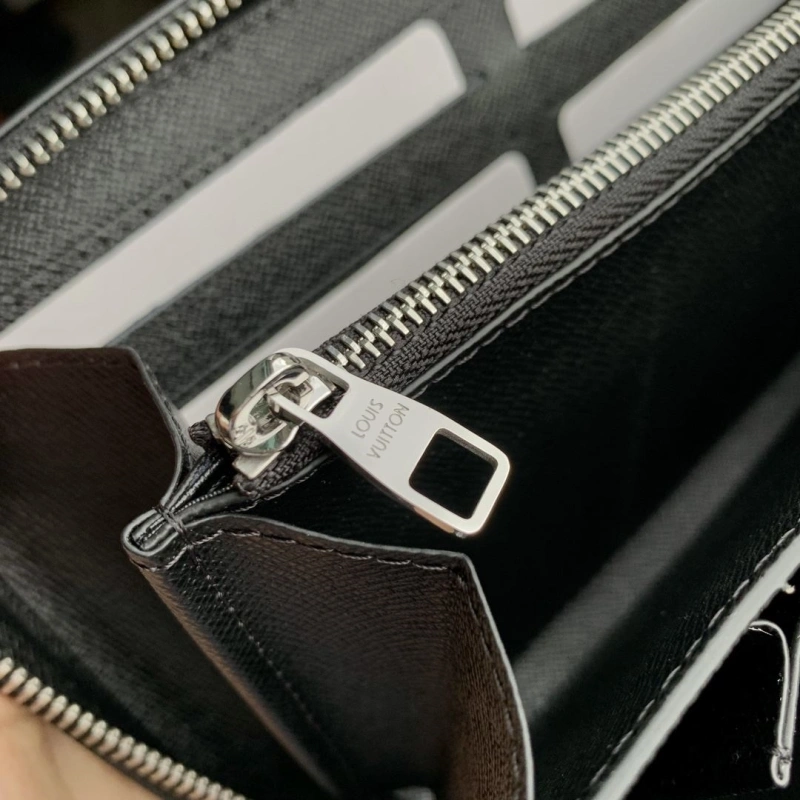 DailyWear LX Wallets 4246
