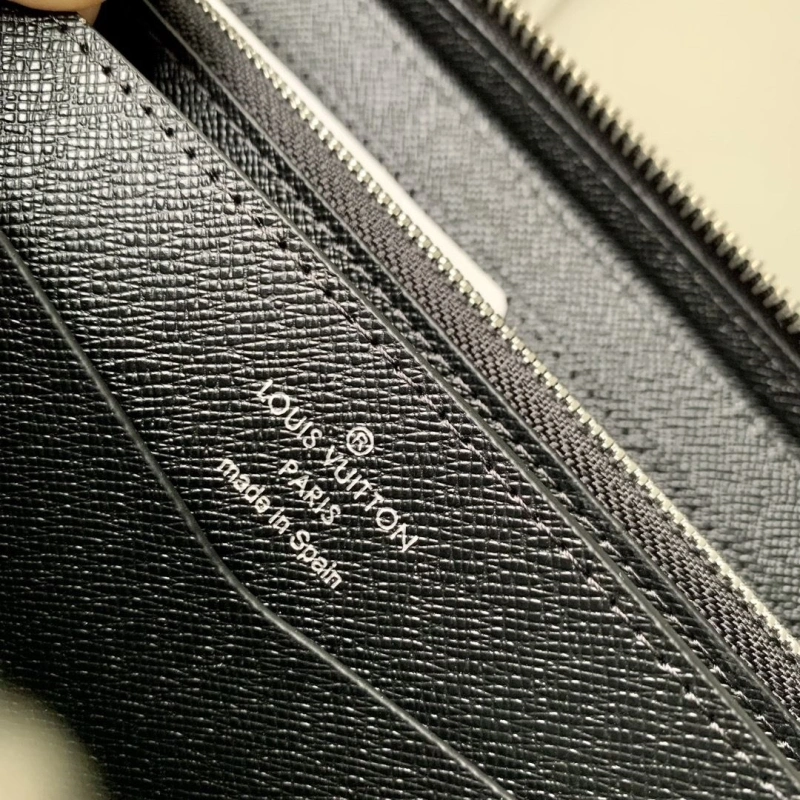 DailyWear LX Wallets 4246