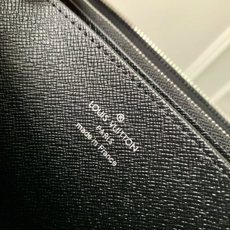 WellDesigned LX Wallets 4256