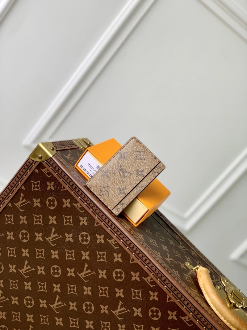 Resilient LX Wallets 4243