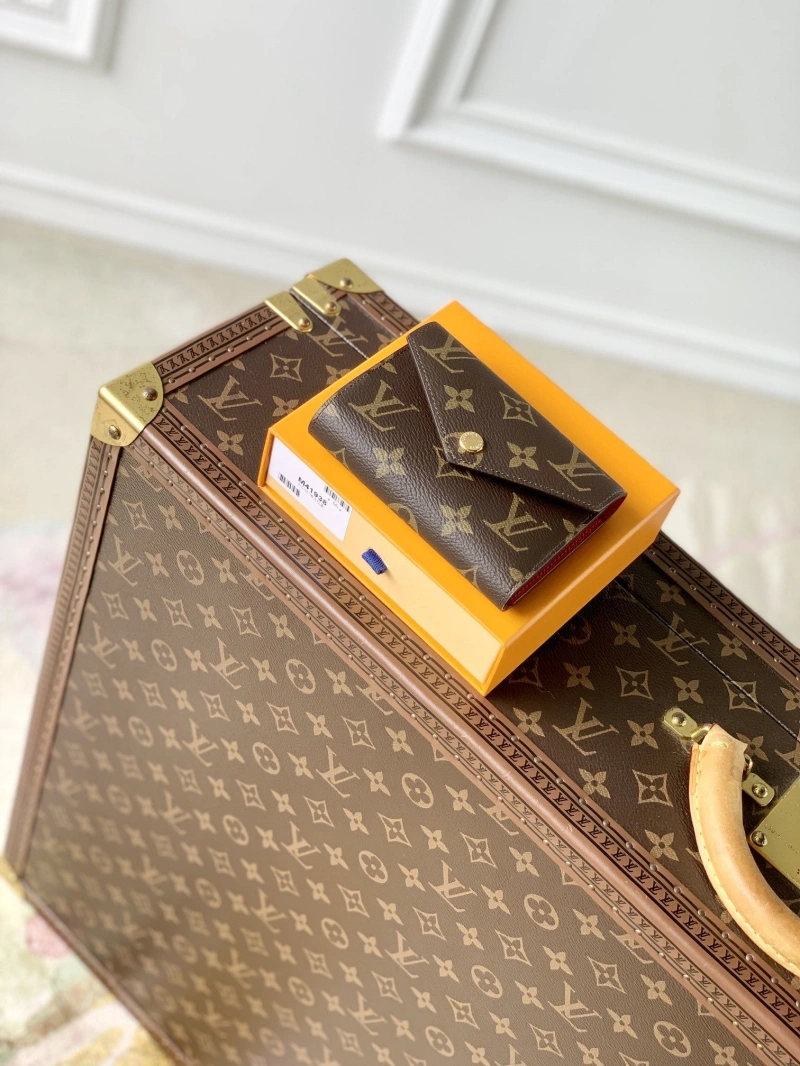 Resilient LX Wallets 4266