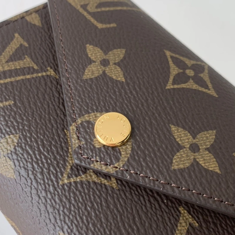 Resilient LX Wallets 4266