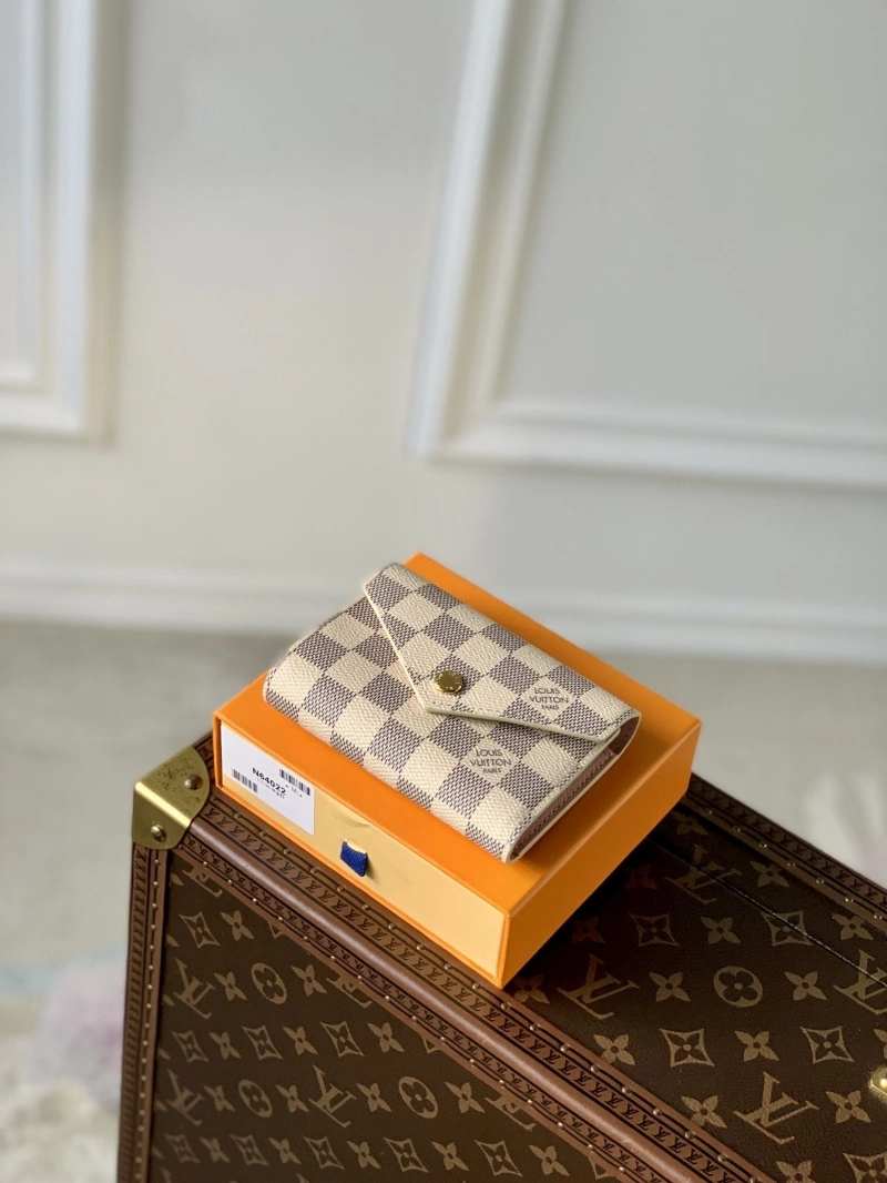 Breathable LX Wallets 4217