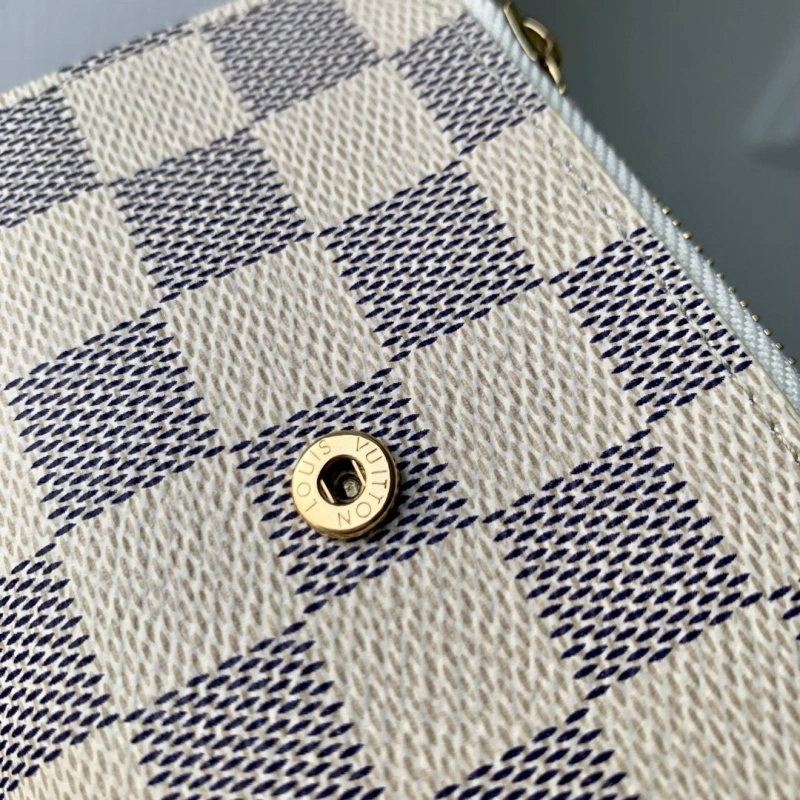 Breathable LX Wallets 4217