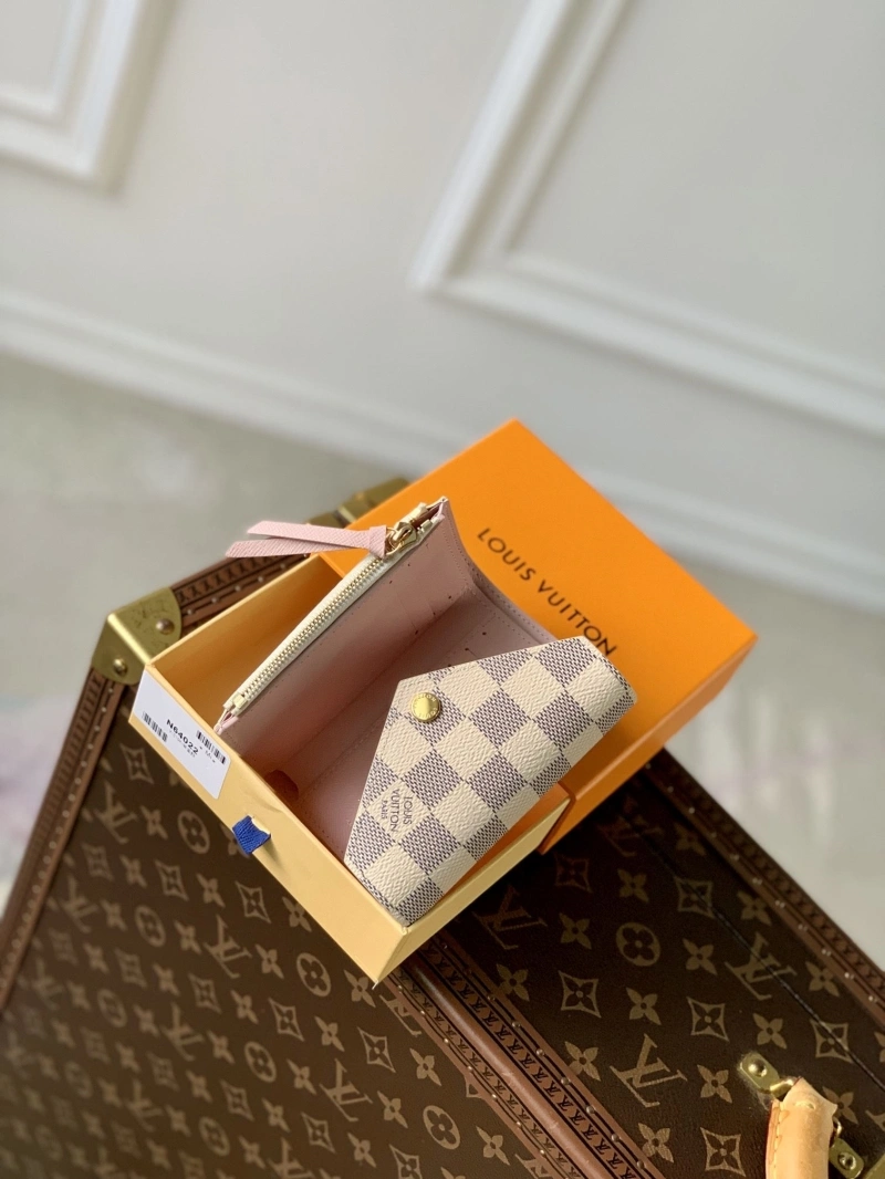 Breathable LX Wallets 4217