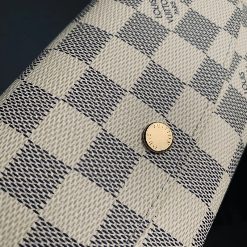 Bold LX Wallets 4203