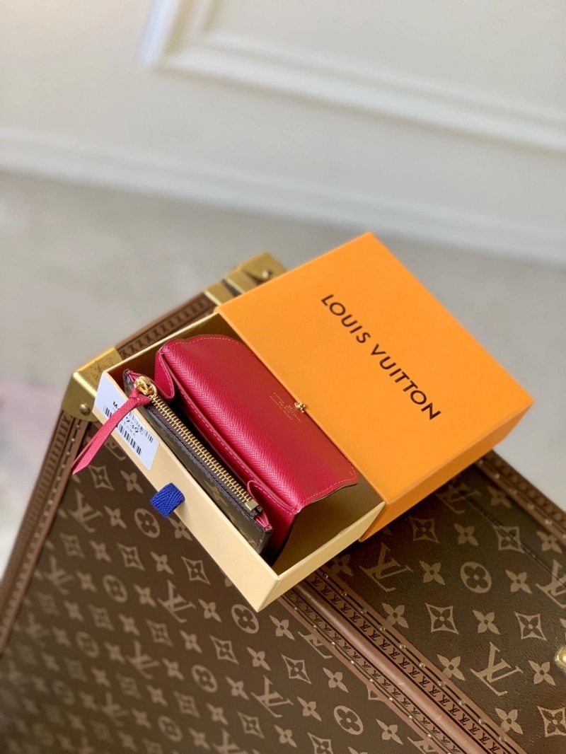 Breathable LX Wallets 4190