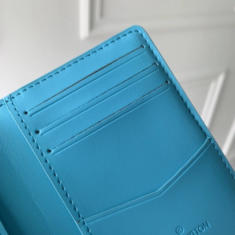 Versatile LX Wallets 4165