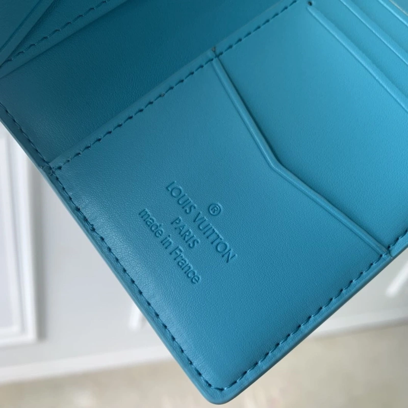 Versatile LX Wallets 4165