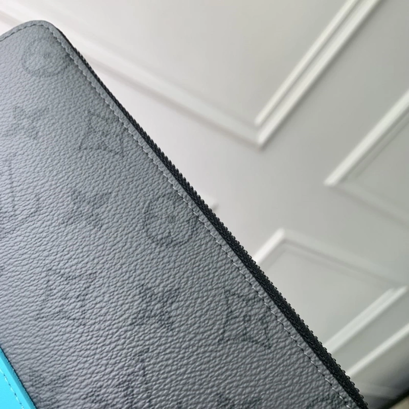 Affordable LX Wallets 4183