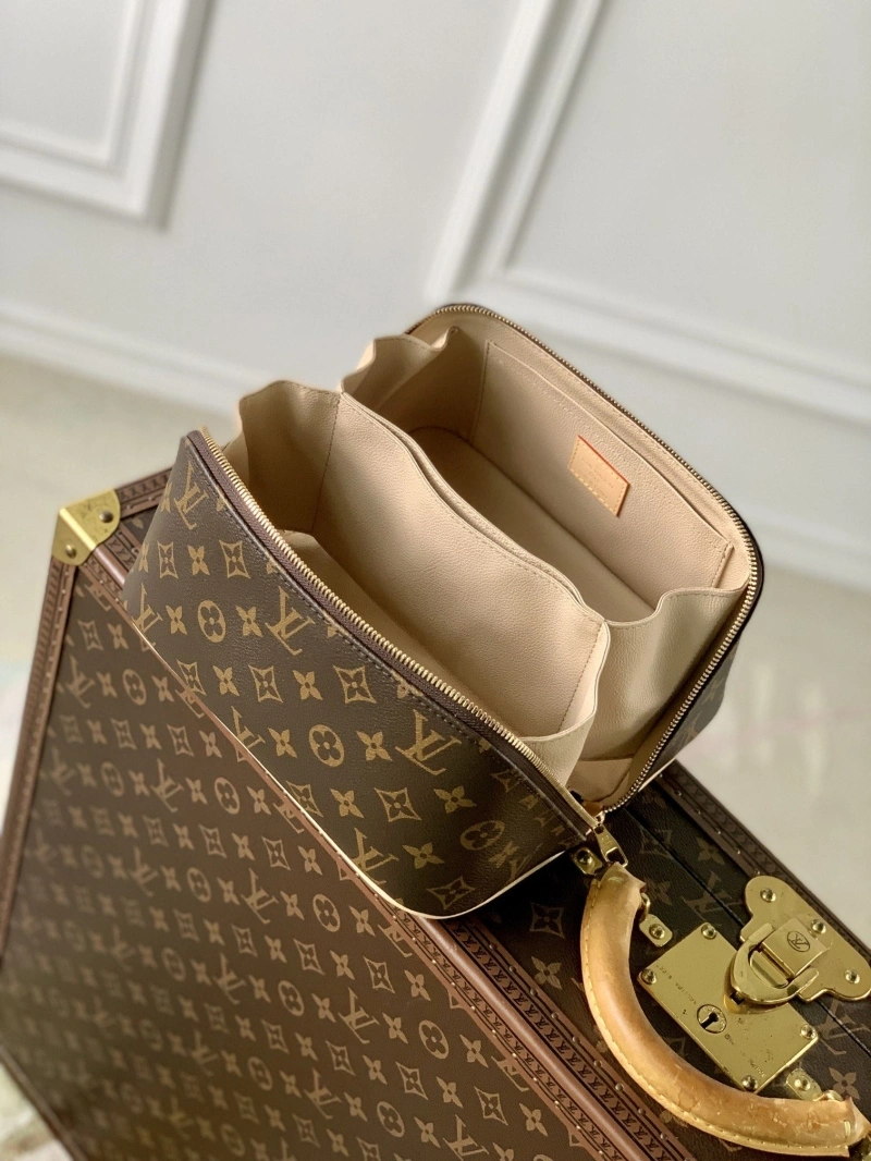 WellDesigned LX Cosmetic Bags 4535