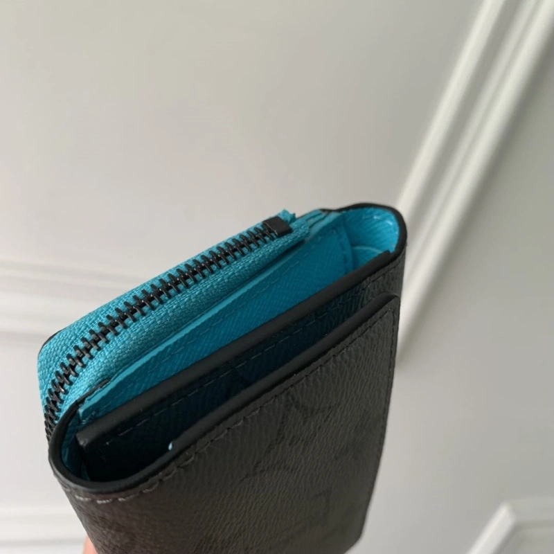 Sophisticated LX Wallets 4153