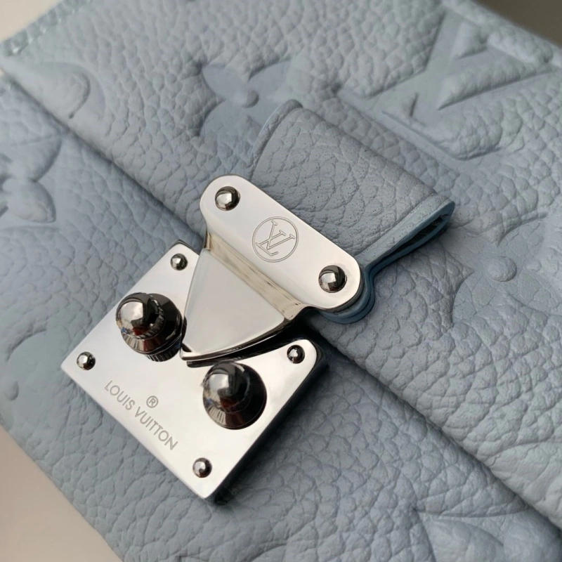 LX Wallets SportInspired 4158