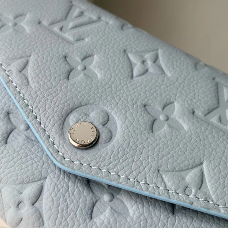 LX Wallets Sophisticated 4157