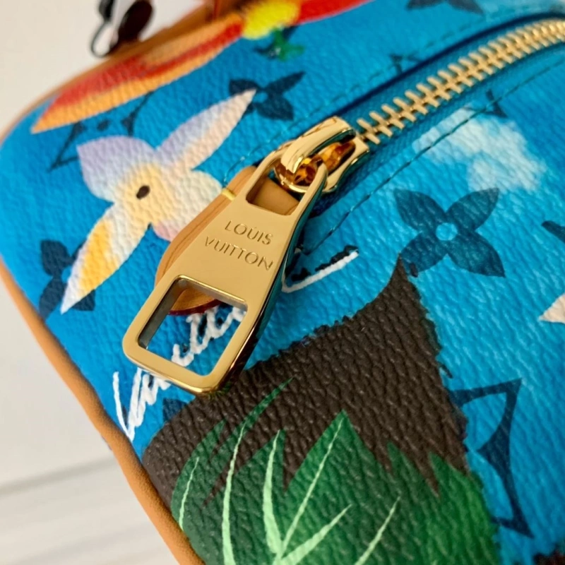 Comfortable LX Cosmetic Bags 4529