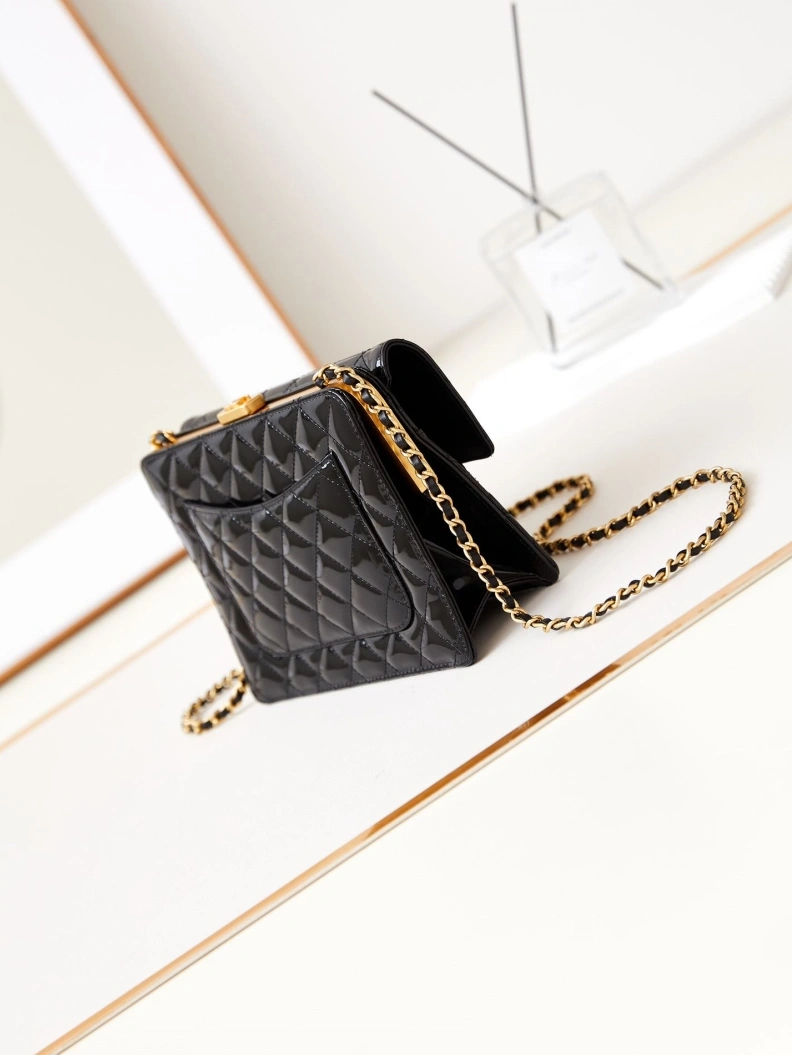 Bold Chxnxl Satchel Bags 29695
