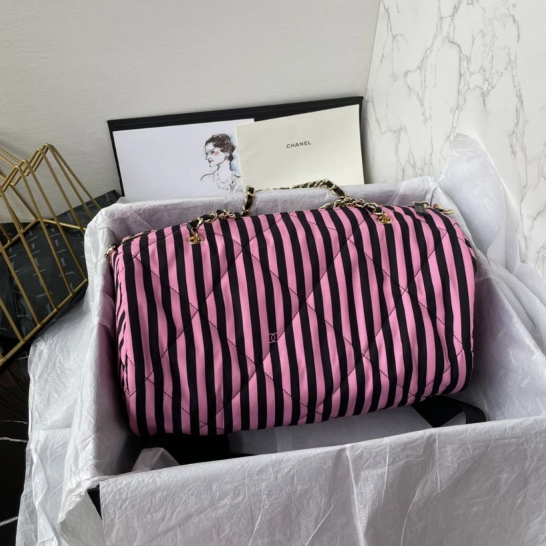 EyeCatching Chxnxl Round Bags 30887