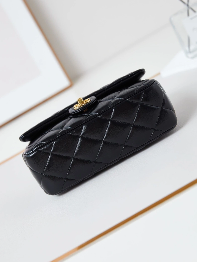 Bright Chxnxl Top Handle Bags 30845