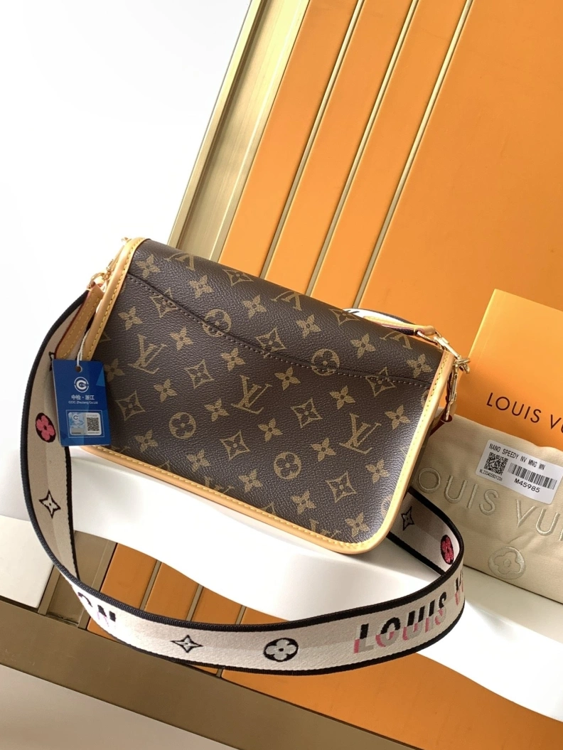 GoAnywhere LX Satchel Bags 18717