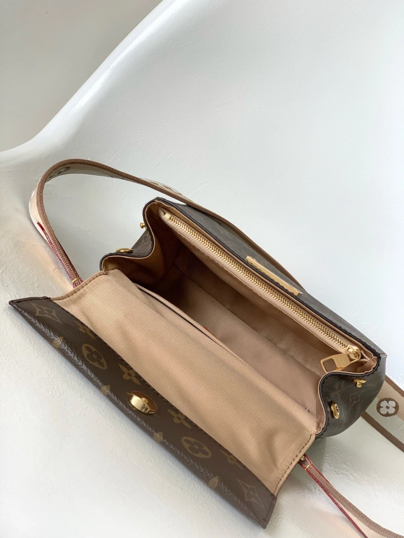 Durable LX Top Handle Bags 18456
