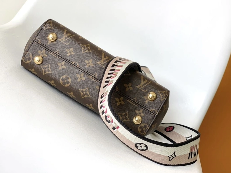 Timeless LX Top Handle Bags 18448