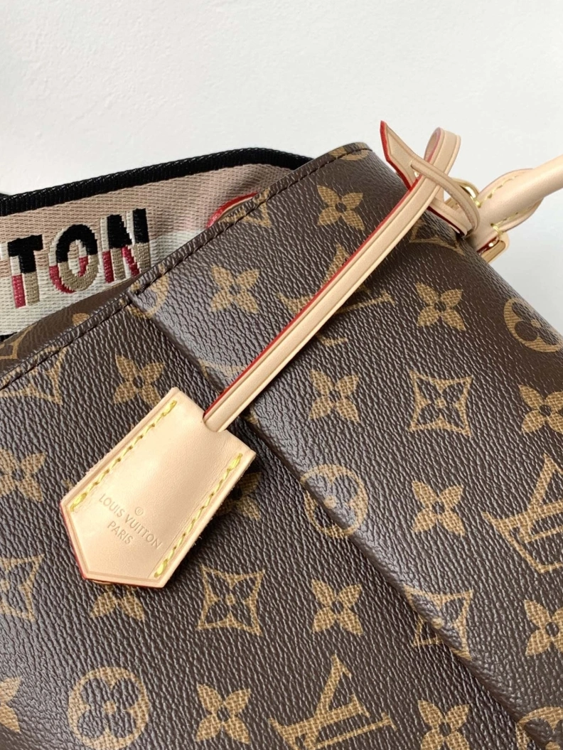 Timeless LX Top Handle Bags 18448