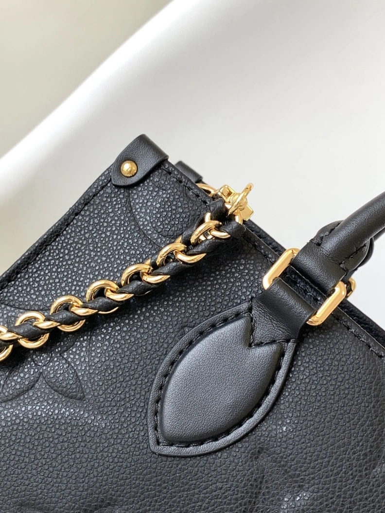 Classic LX Top Handle Bags 18444