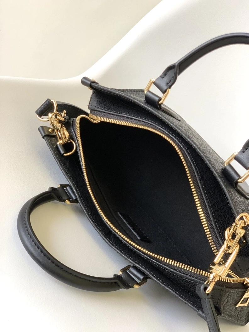 Classic LX Top Handle Bags 18444