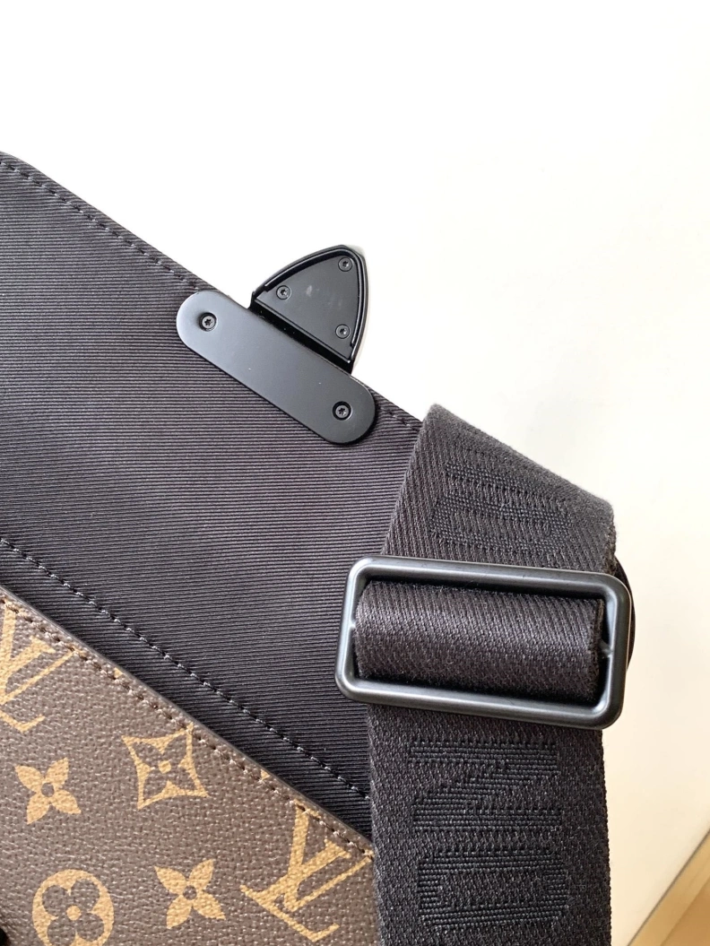 Resilient LX Satchel Bags 18673