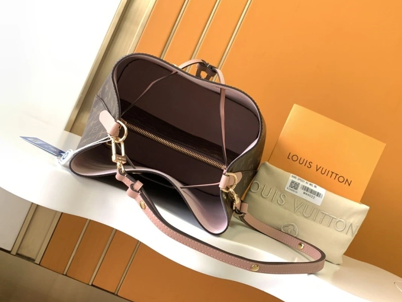 Modern LX Bucket Bags 18796