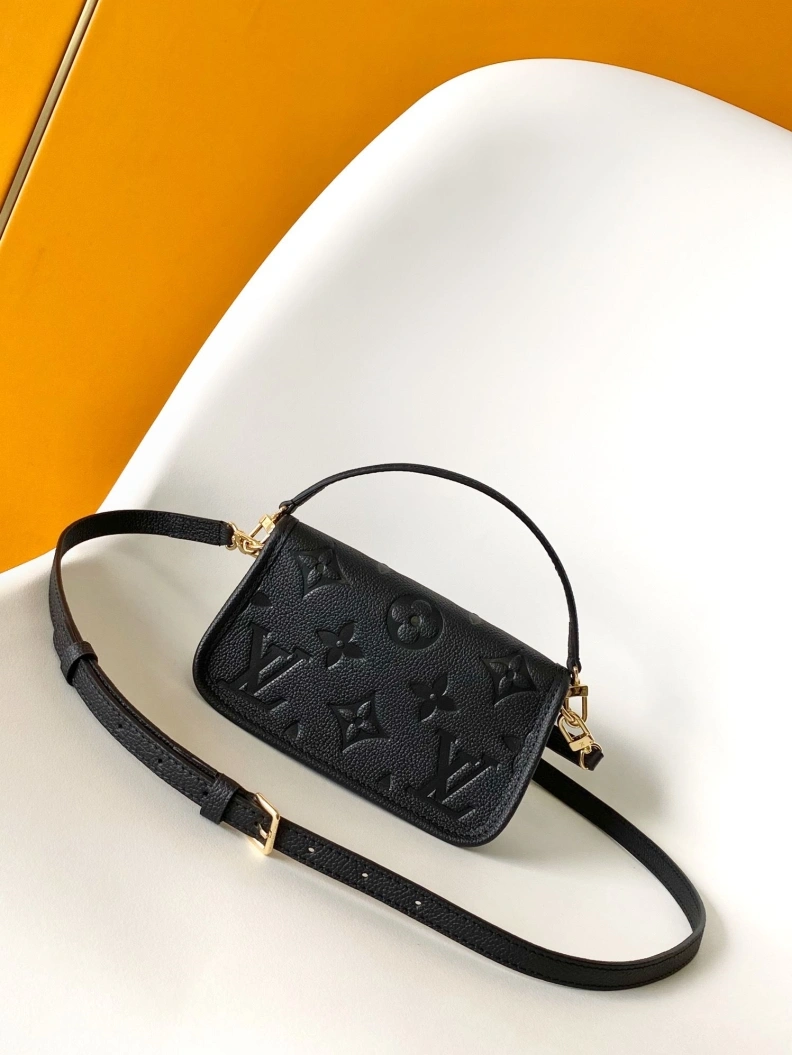 Comfortable LX Satchel Bags 18675