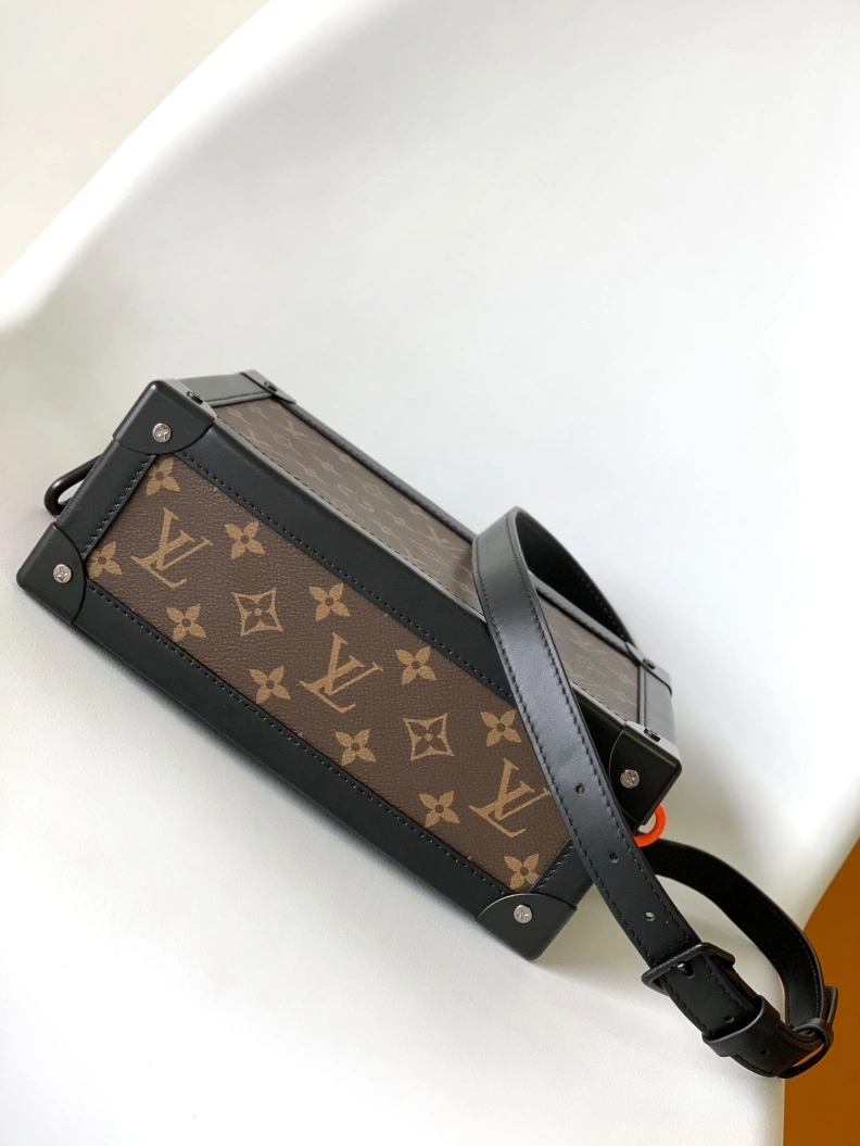 DailyWear LX Box Bags 18810