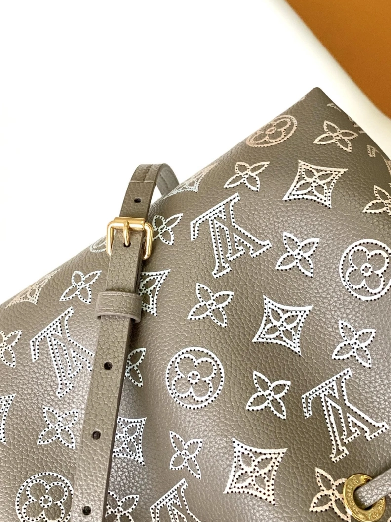 Lightweight LX Bucket Bags 18789