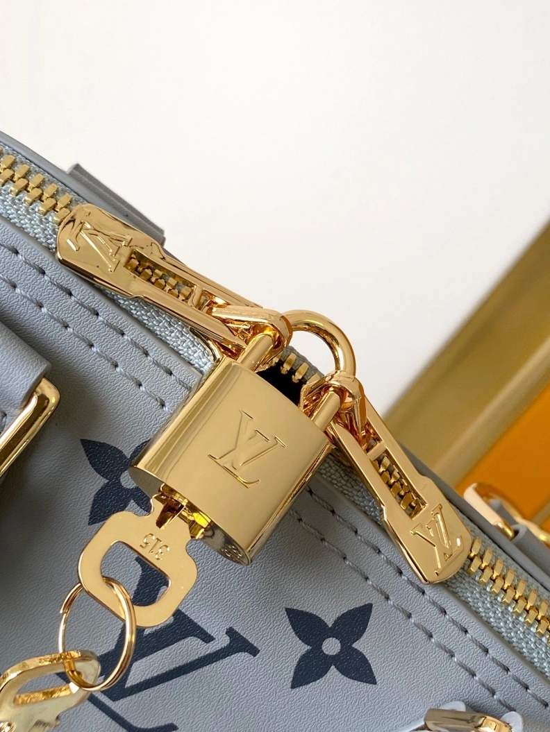 Minimalist LX Top Handle Bags 18437