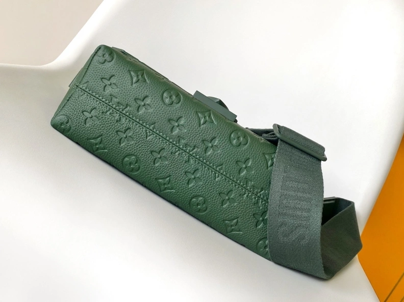 Breathable LX Satchel Bags 18650