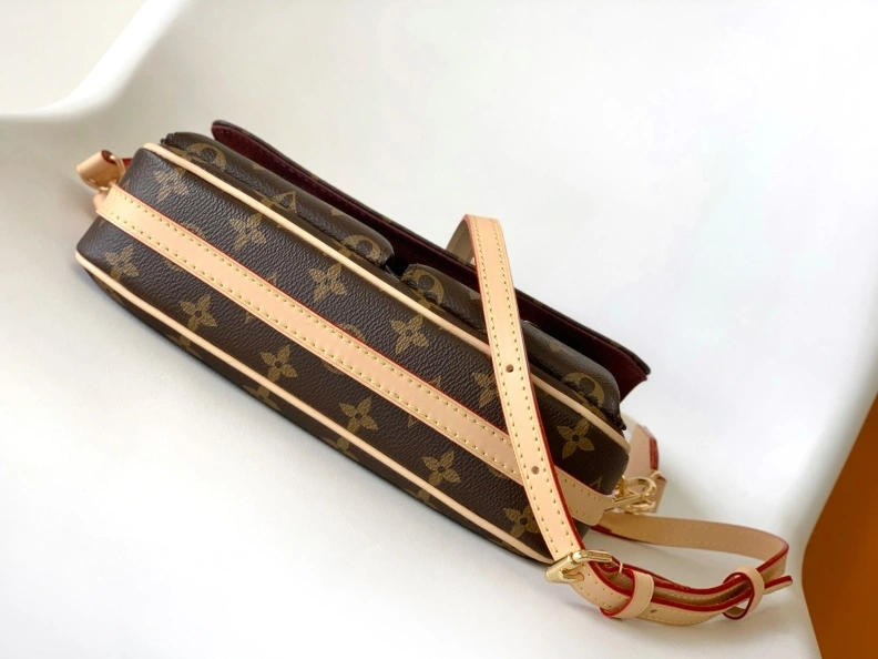 Compact LX Satchel Bags 18647