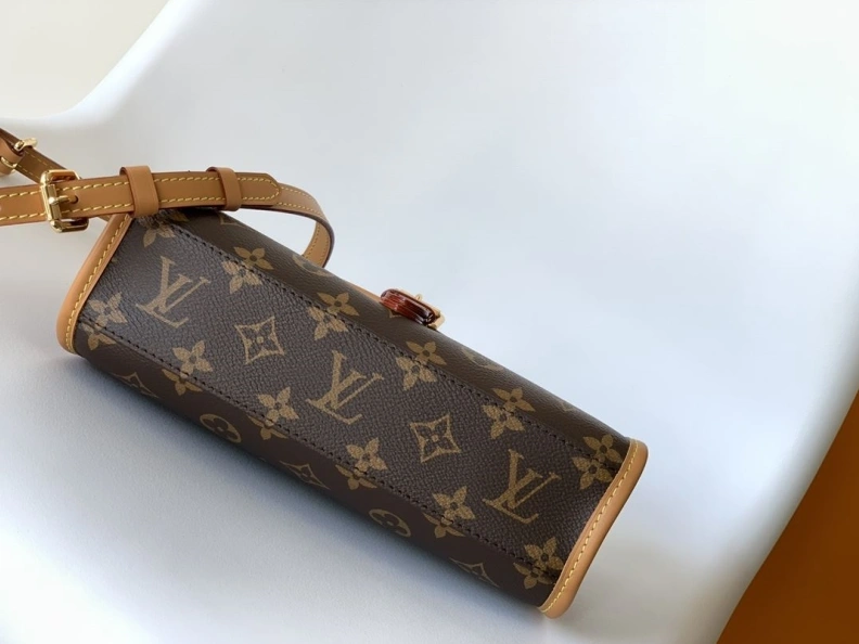 LX Top Handle Bags Versatile 18445