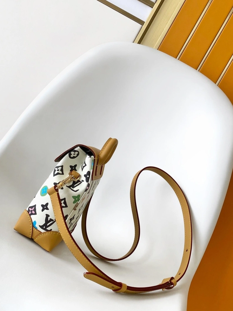 LX Backpacks EyeCatching 18820