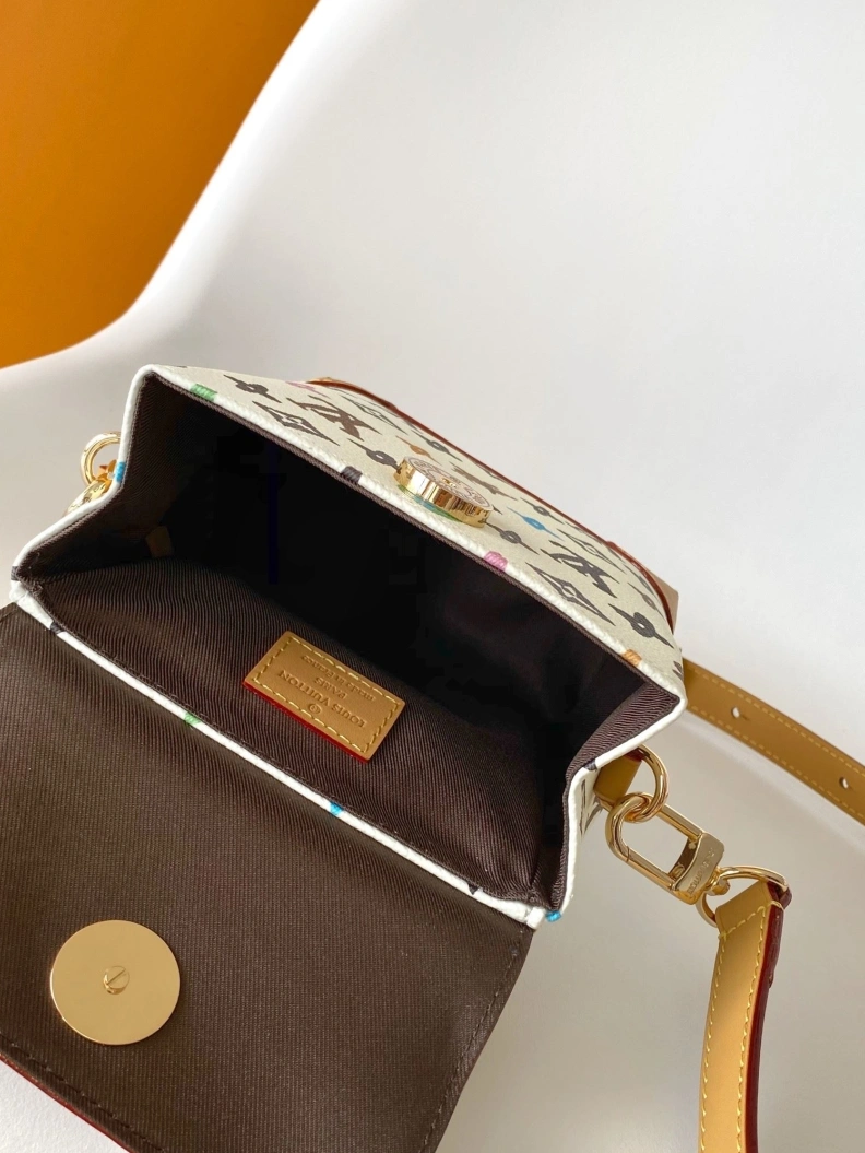 LX Backpacks EyeCatching 18820