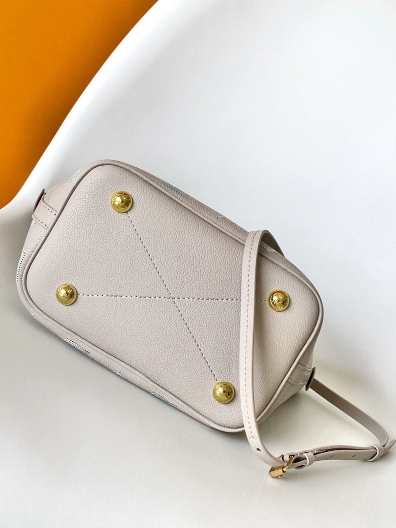 Affordable LX Shopping Bags 18542