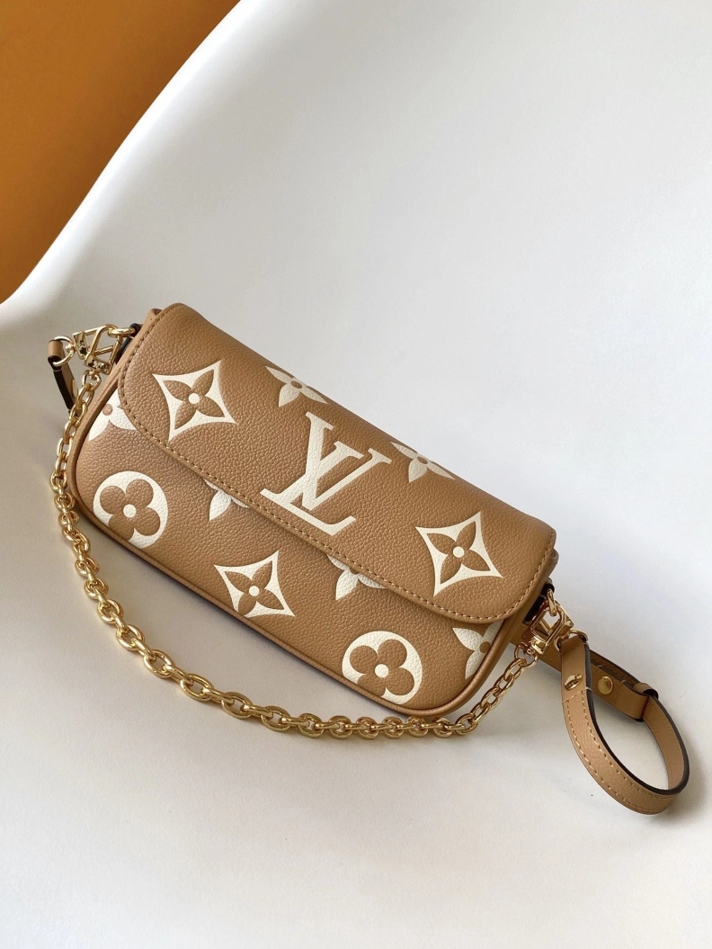 StreetReady LX Satchel Bags 18639