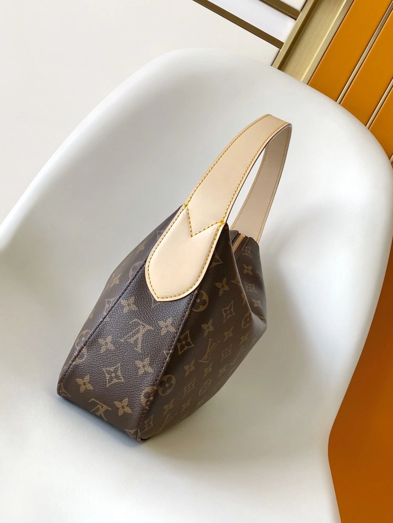 LX Top Handle Bags SportInspired 18426